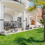 3&4 Bedrooms Simona Poreč