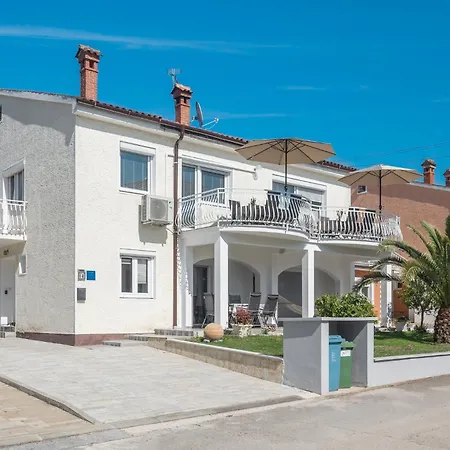 Apartment 3 & 4 Bedrooms Simona