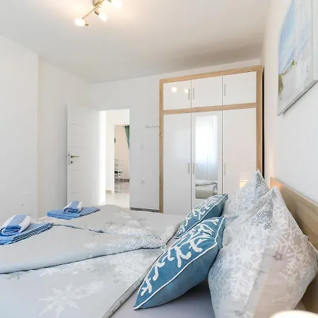 Apartment 3 & 4 Bedrooms Simona *