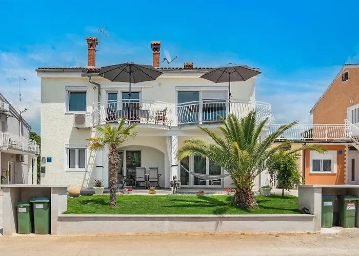3 & 4 Bedrooms Simona بوريتش