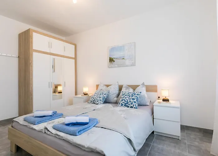 3 & 4 Bedrooms Simona شقة *