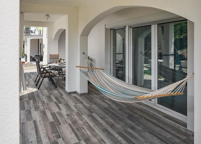 3 & 4 Bedrooms Simona Apartmán *