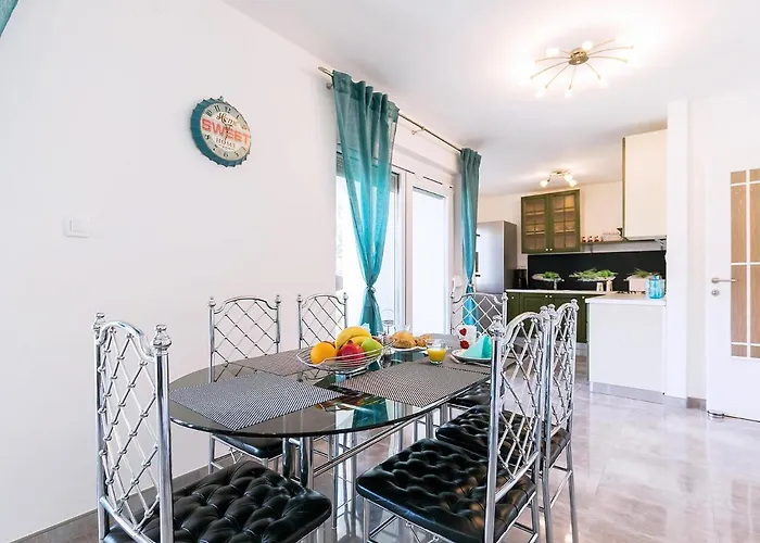 Apartmán 3 & 4 Bedrooms Simona *