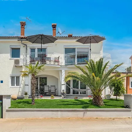 3 & 4 Bedrooms Simona Poreč